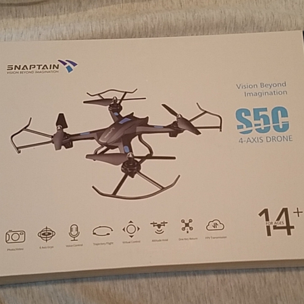Snaptain S5C 4 Axis Drone New in Box